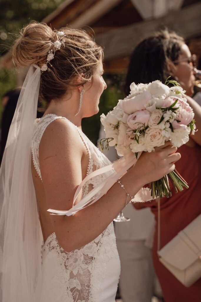 Une mariée les prairies de l'encreme