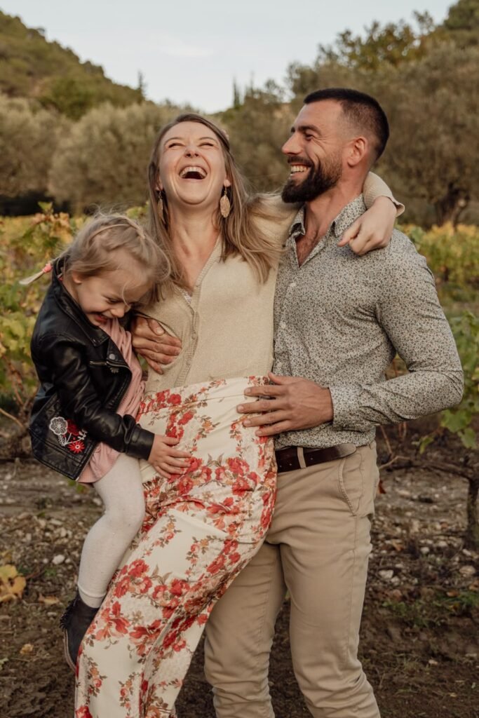 Photo de famille naturelle et spontanée